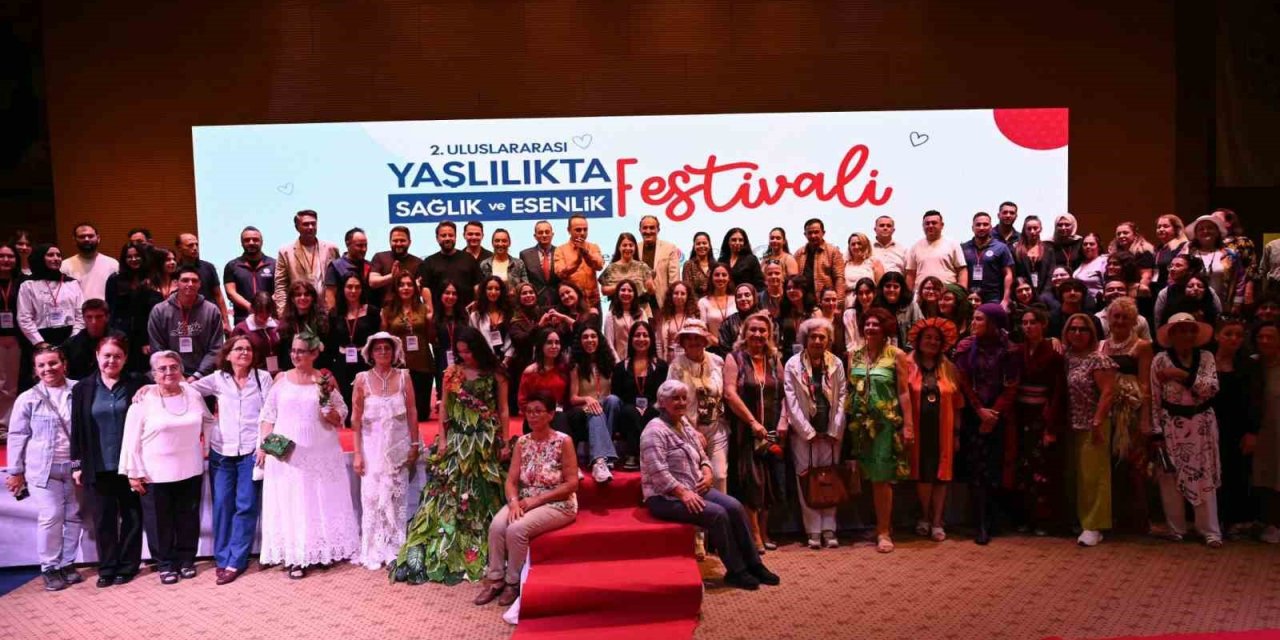 Kuşaklar Ve Kültürler Kepez’de Buluştu: 2. Yaşlılıkta Sağlık Ve Esenlik Festivali Tamamlandı