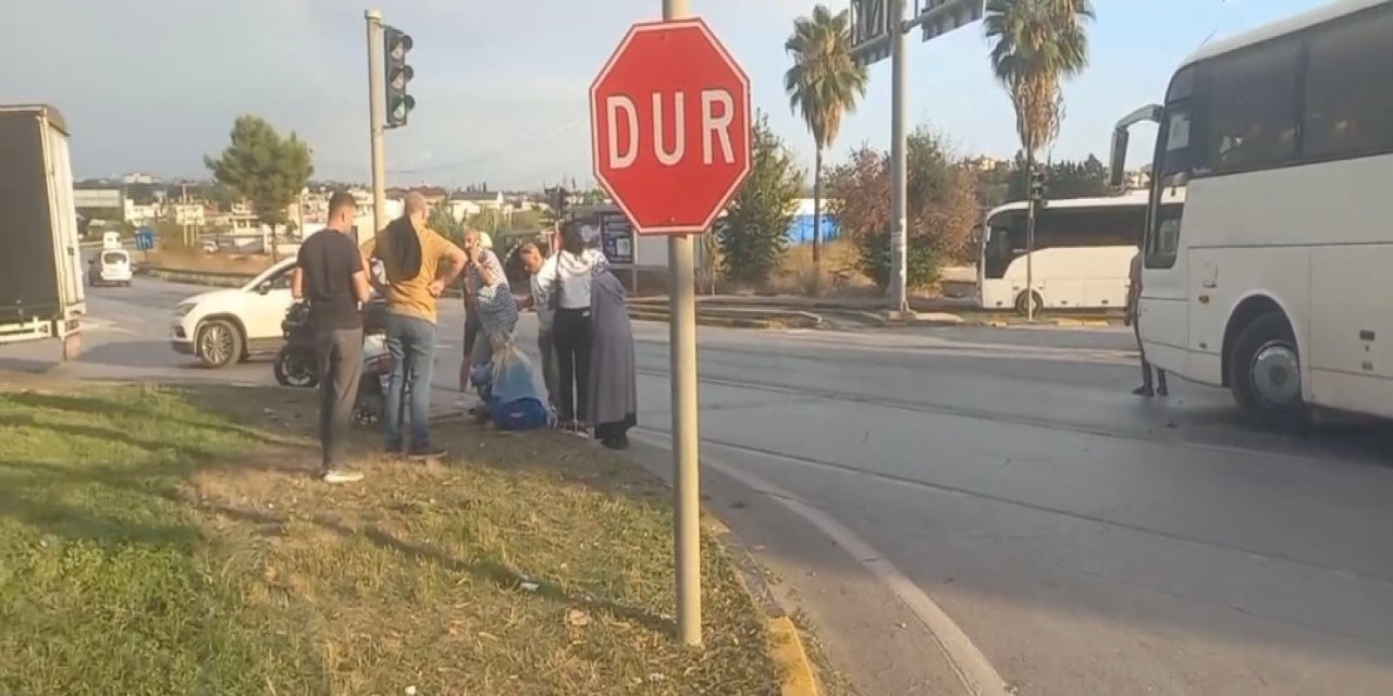Manavgat’ta Otel Servisi İle Motosiklet Çarpıştı: 1 Yaralı