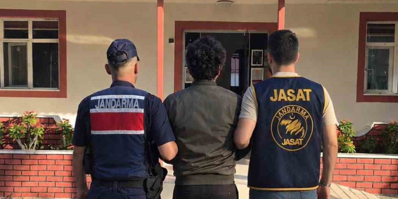 Antalya’da 20 Yıl Hapis Cezası Bulunan Firari Yakalandı