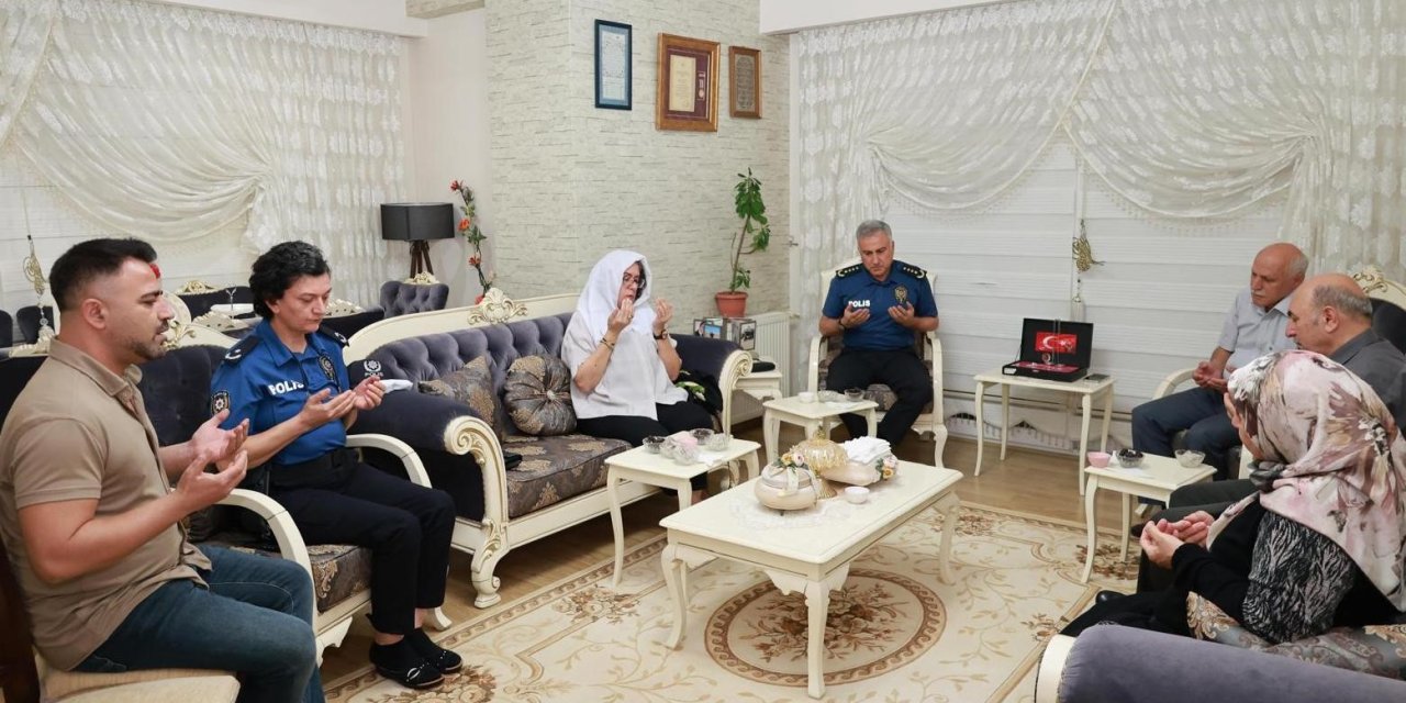 Şehit Polis Veysi Kakı, Dualarla Anıldı