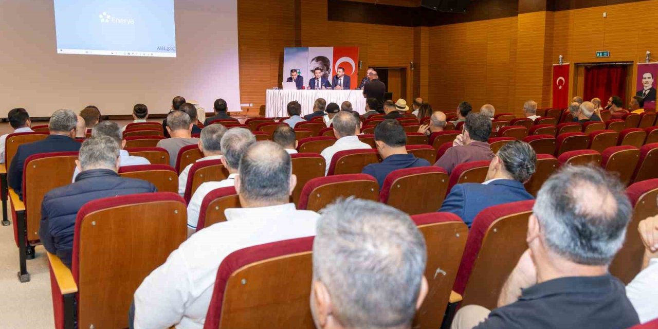 Manavgat’ta Doğal Gaz Süreci Bilgilendirme Toplantısı Düzenlendi