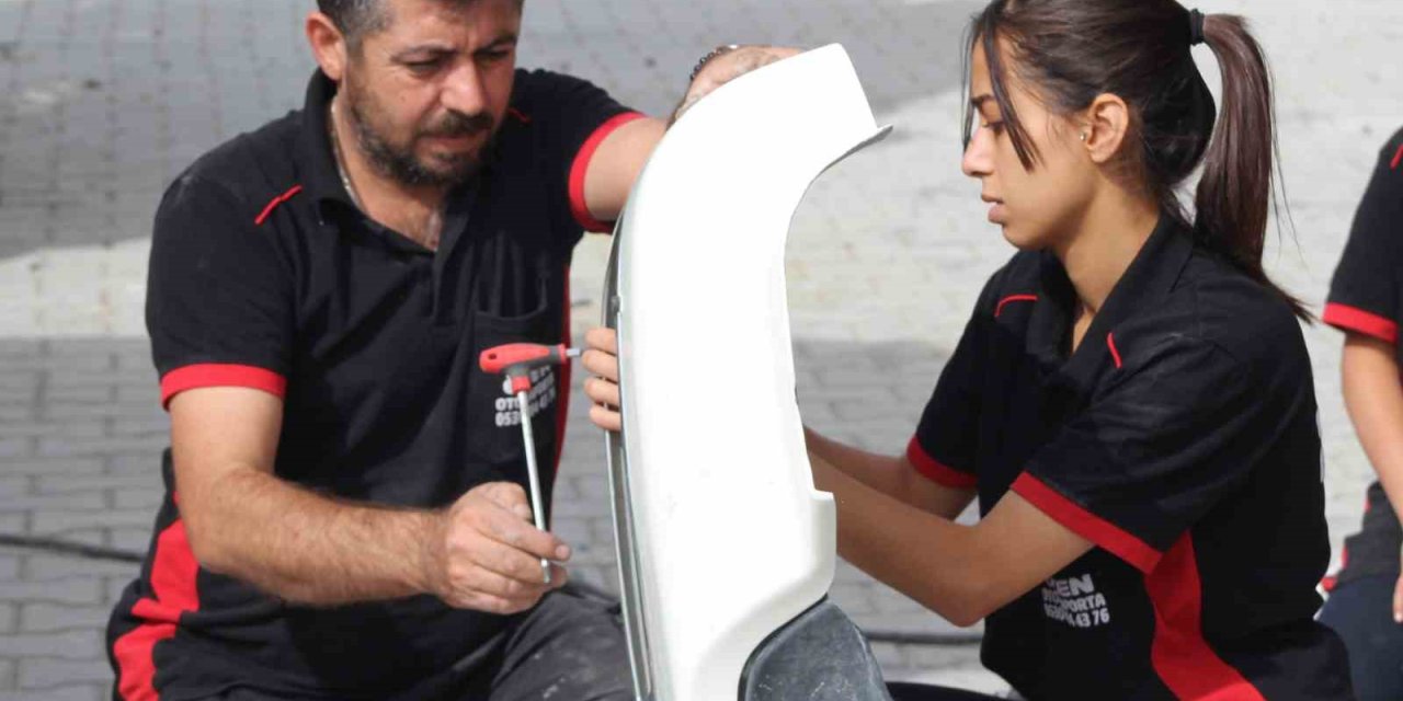Babasını İzleyerek Büyüyen Kız, Kaportacılığı Meslek Edindi