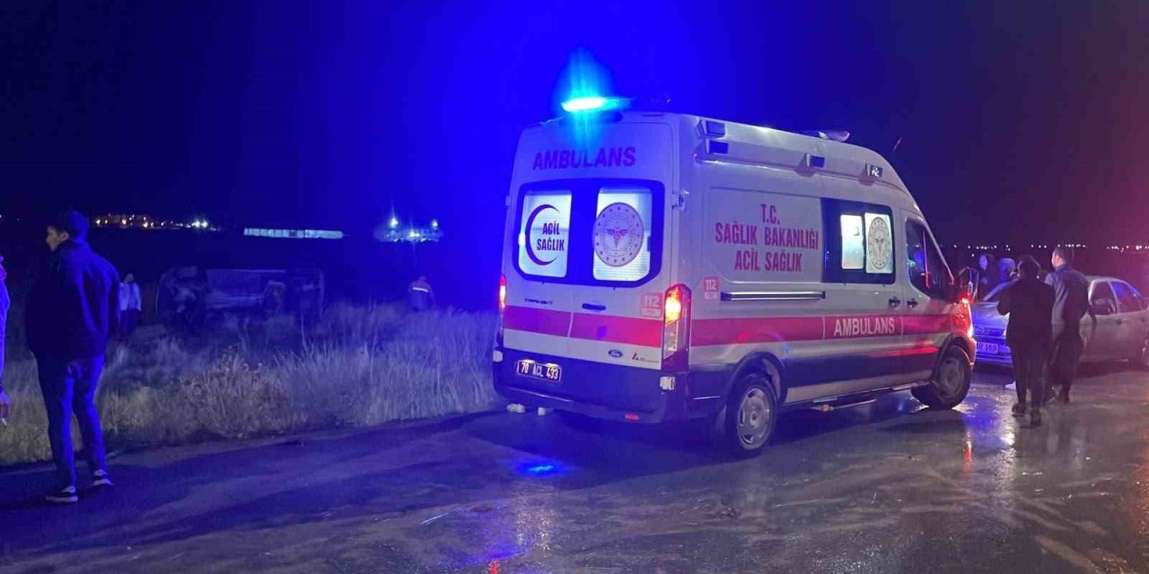 Karaman’da Yağmur Nedeniyle Kayganlaşan Yol Kazaya Neden Oldu: 1 Yaralı