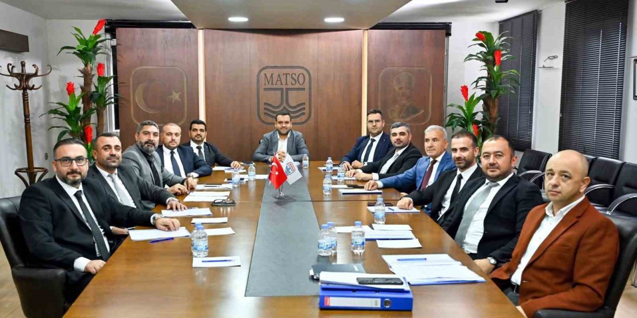 Manavgat Ticaret Ve Sanayi Odası’nda Görev Dağılımı Yapıldı