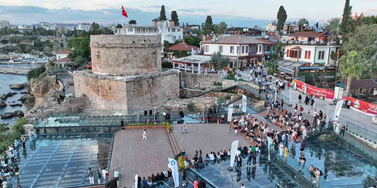 Hıdırlık Kulesi’nde "gün Batımı Konserleri" Sürüyor