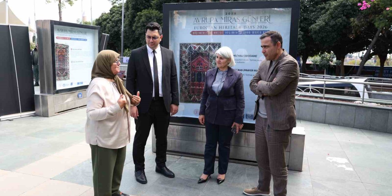 Döşemealtı Halılarının Hikayesi Cumhuriyet Meydanı’nda
