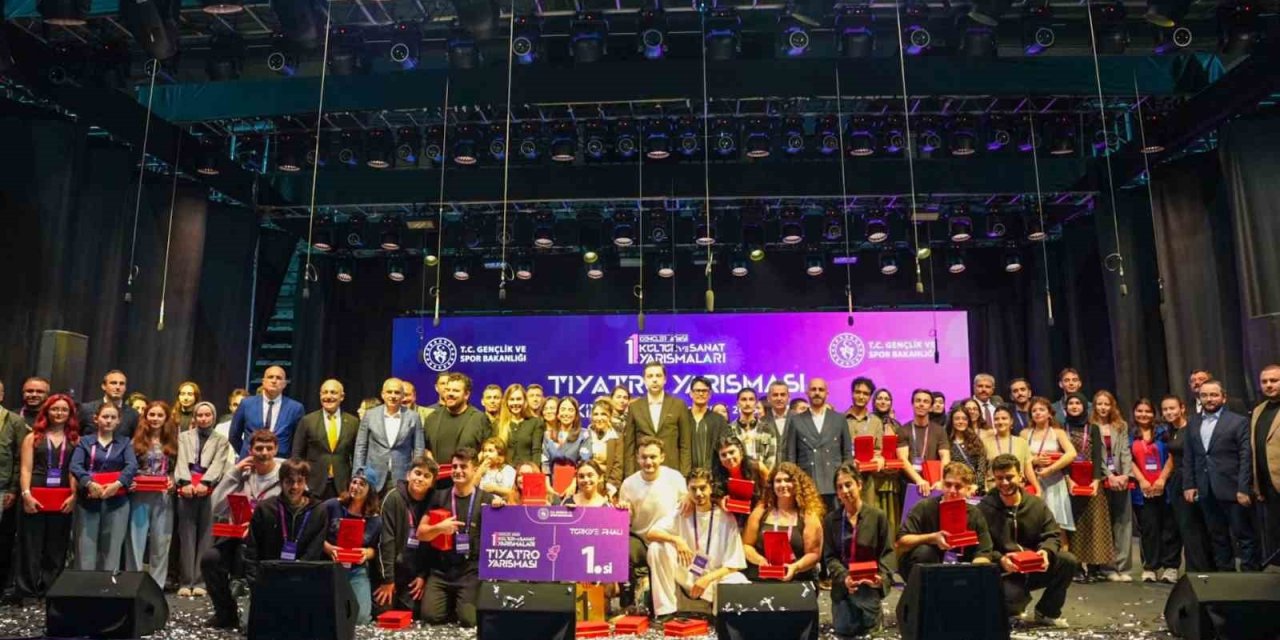 11. Gençler Arası Tiyatro Türkiye Finali Antalya’da Yoğun Katılımla Gerçekleşti