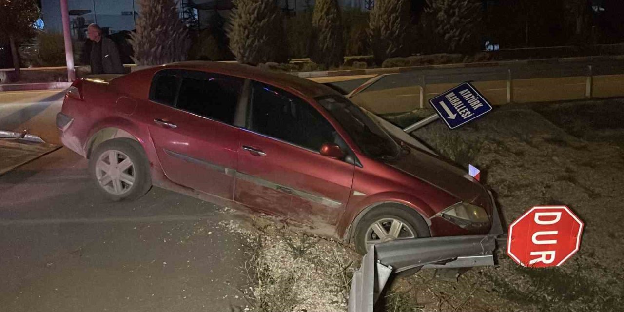 Karaman’da Bariyerlere Çarpan Otomobilin Plakasına 46 Bin Lira Ceza