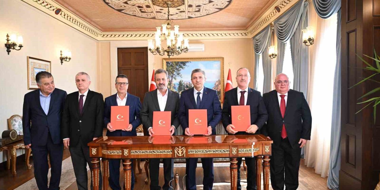 Manavgat’ta Hayırseverlerden 2 Yeni Okul İçin Protokol İmzalandı