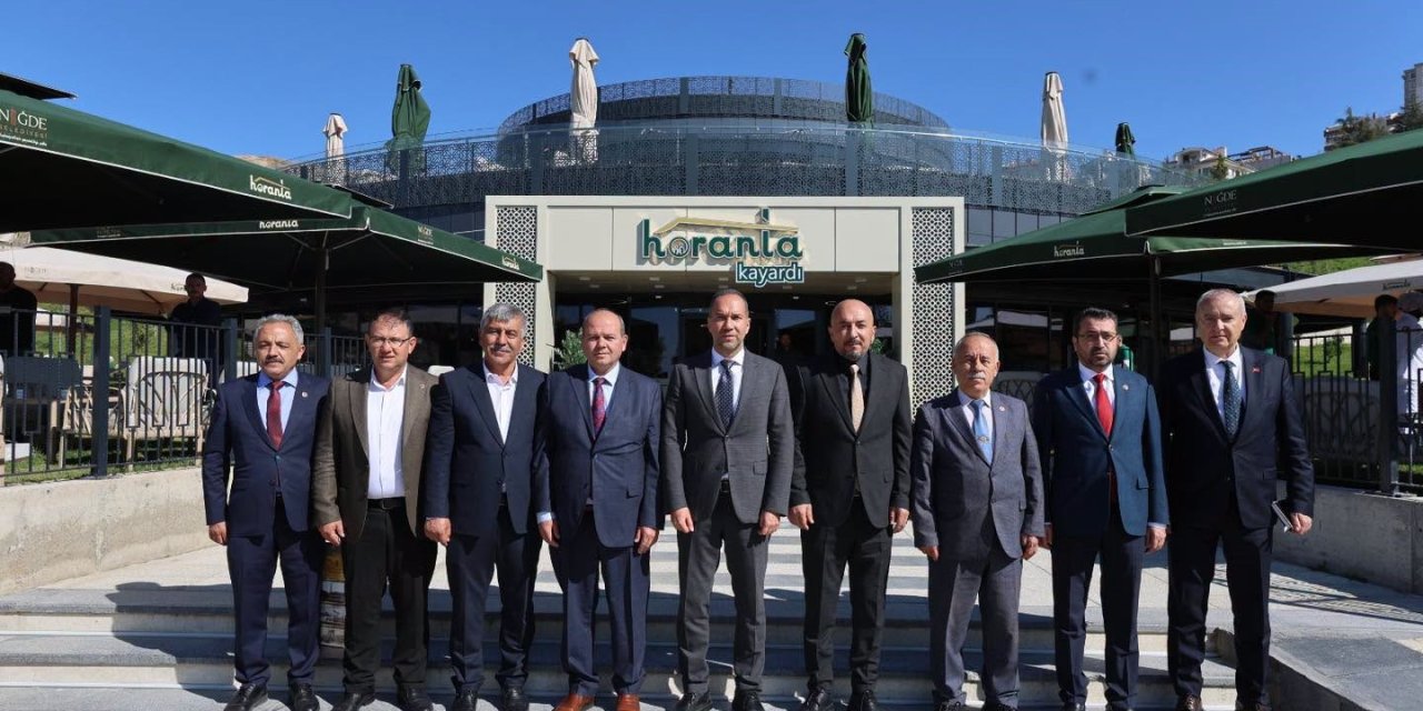 Başkan Özdemir, Niğde’nin Tüm Muhtarlarıyla Bir Araya Geldi