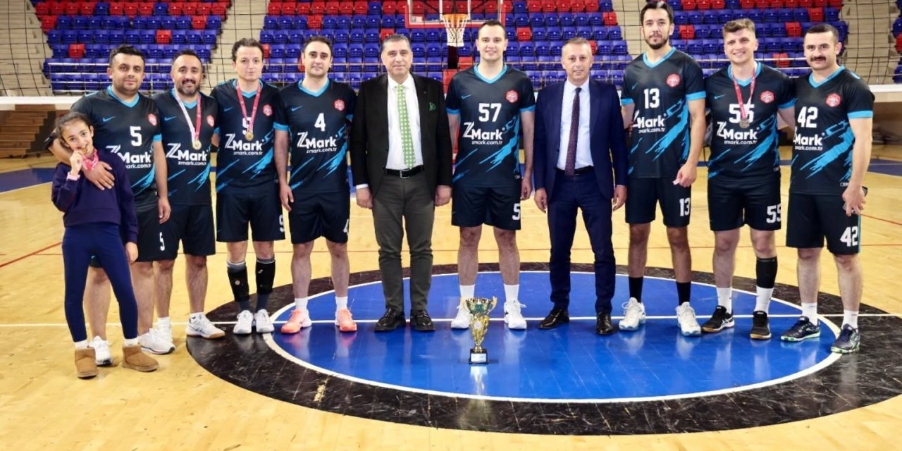 Niğde’de Kamu Spor Oyunları’nda Voleybol Şampiyonu Belli Oldu