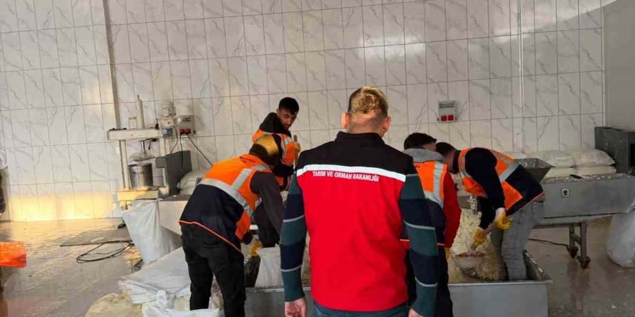 Akşehir’de Kaçak Gıda Üretimi Yapılan İş Yerine Operasyon