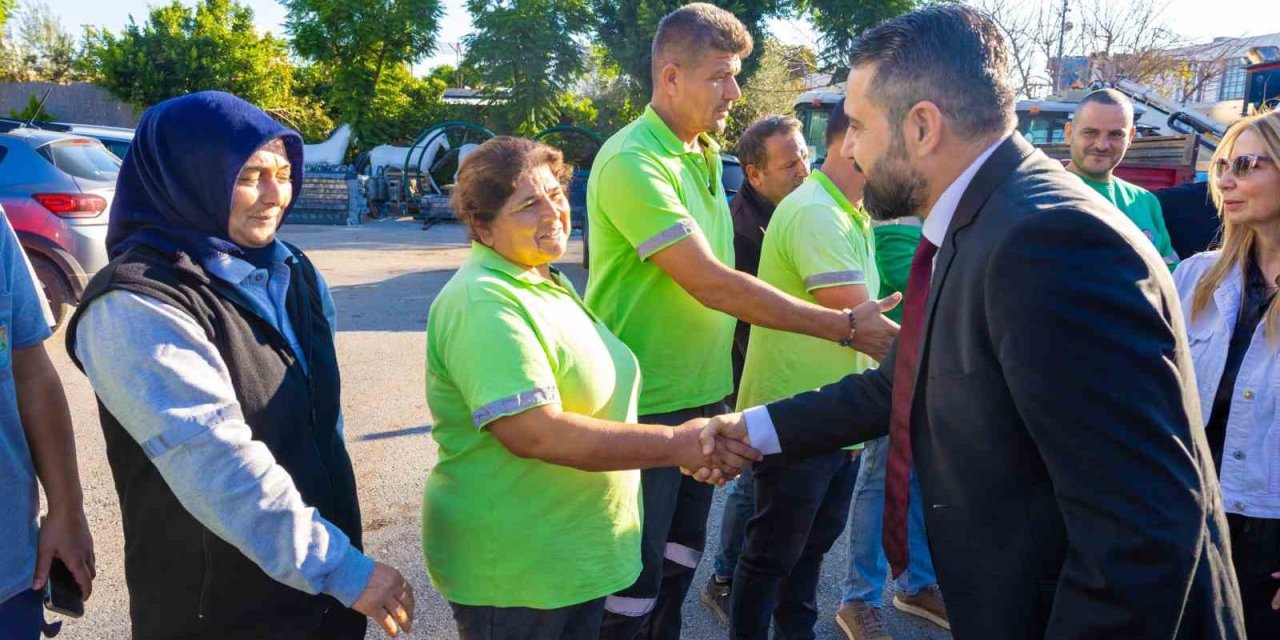 Mezitli Belediye Başkan Vekili Selağzı Personelle Bir Araya Geldi