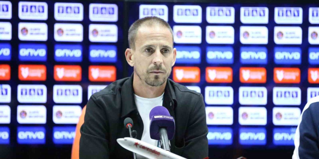Joao Pereira: "ilk Yarı Resmen Sahaya Çıkmadık"