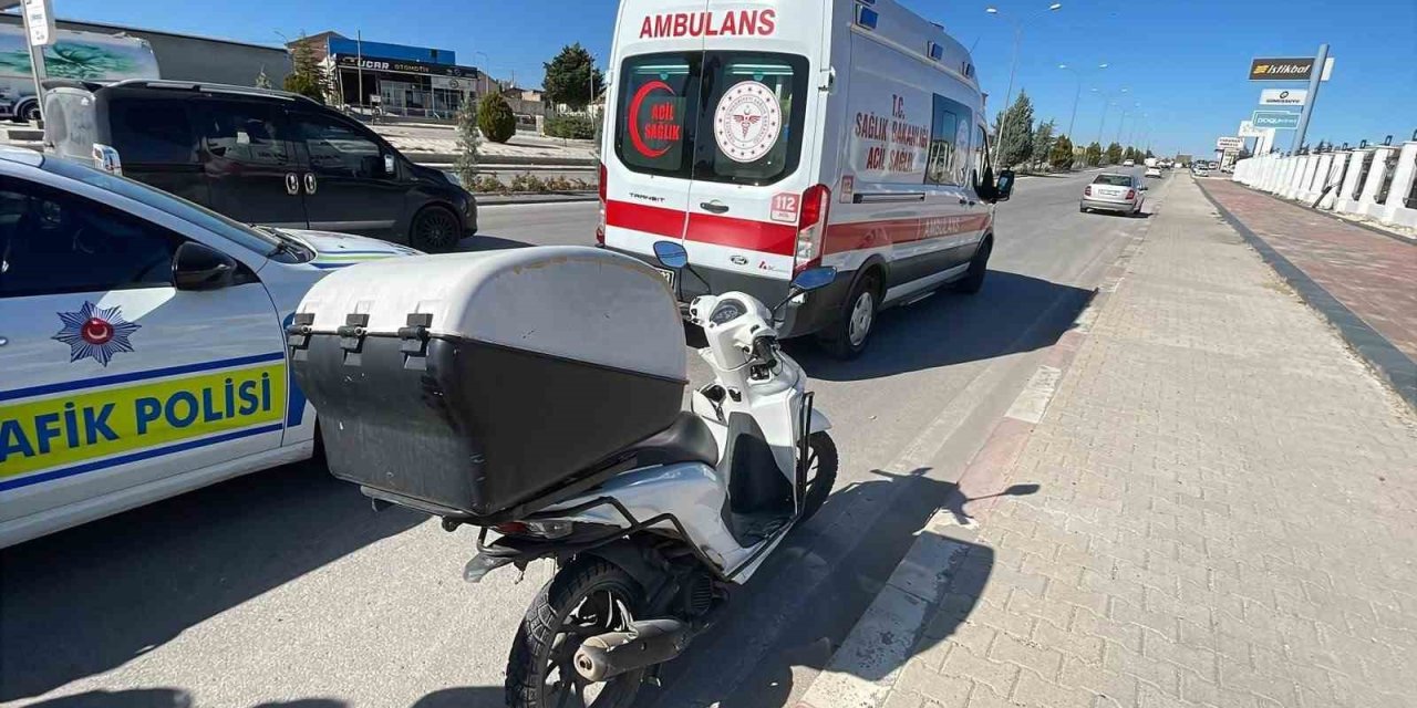 Karaman’da Otomobil Motokuryeye Arkadan Çarptı: 1 Yaralı