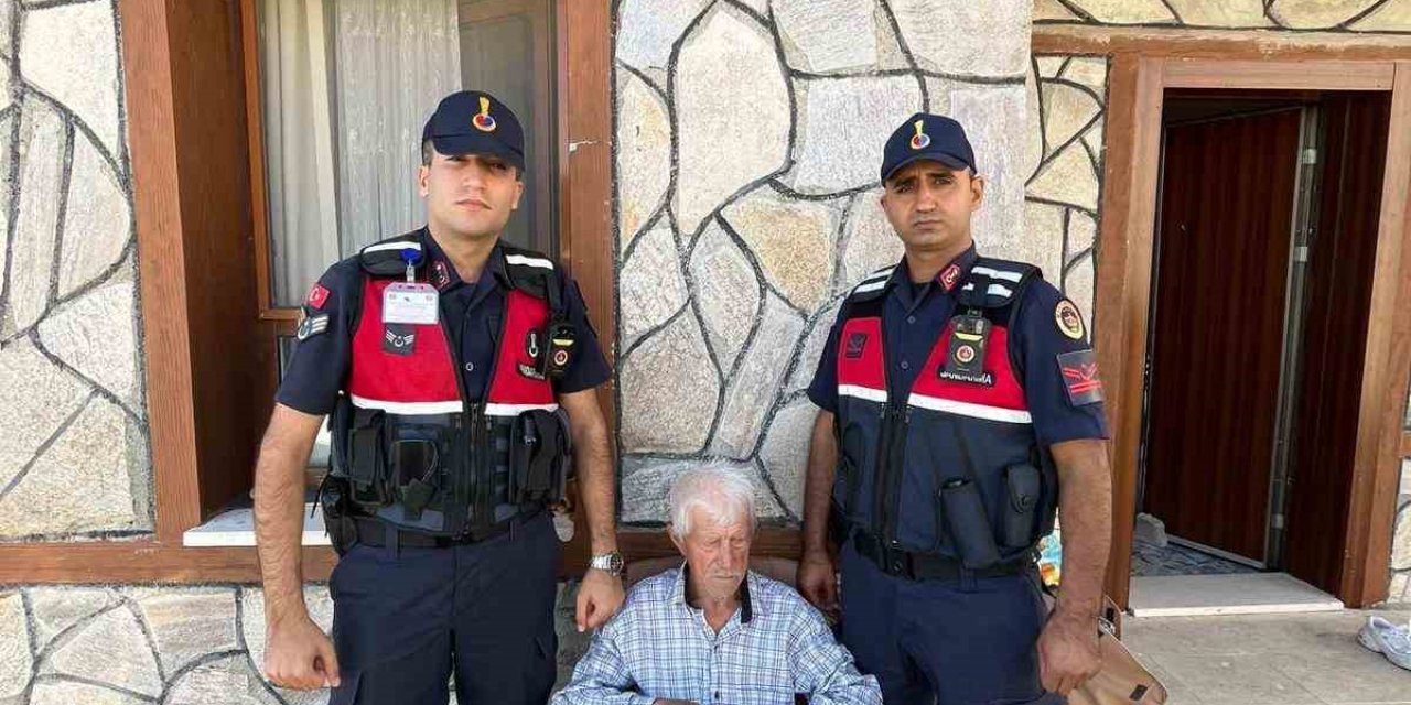 Antalya’da Kaybolan Alzheimer Hastası Yaşlı Adam Evinden 5 Km Uzaklıktaki Ormanda Bulundu