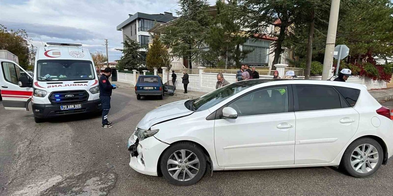 Karaman’da İki Otomobil Çarpıştı: 1 Yaralı