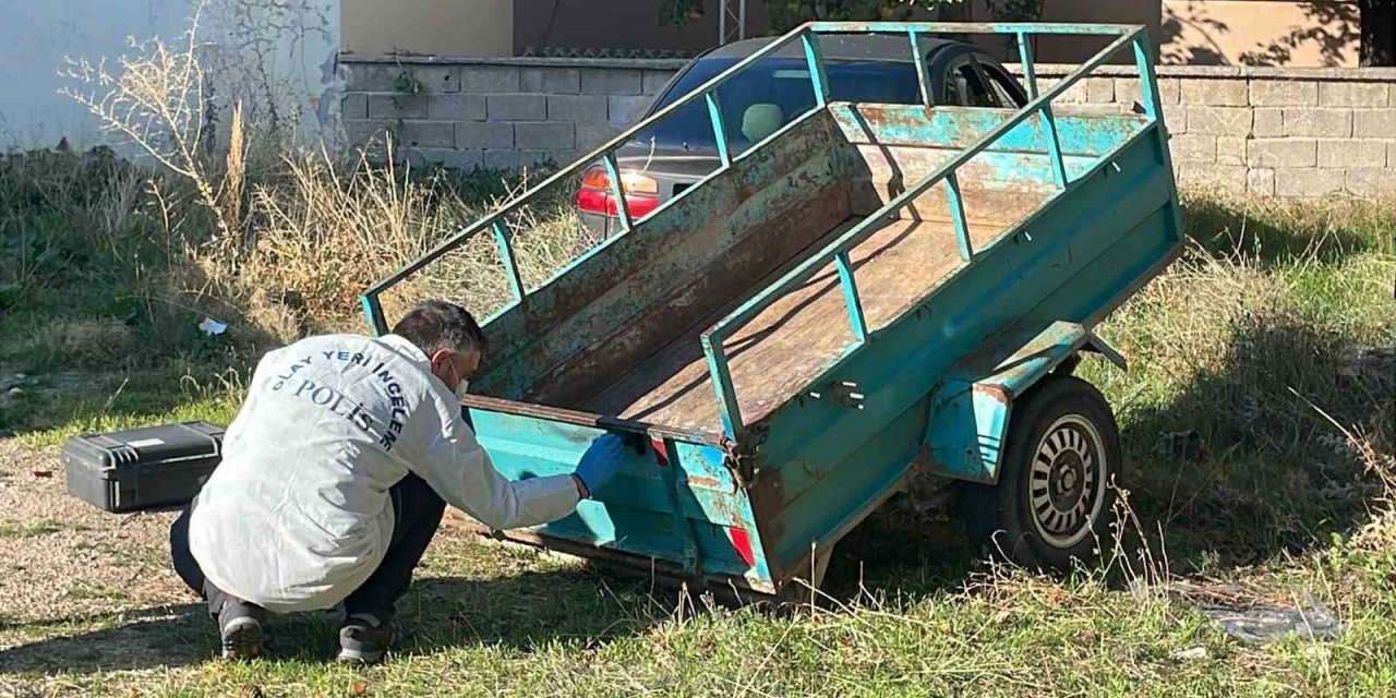 Karaman’da Çalınan Römork 2 Ay Sonra Sahibinin Evinin Yanına Bırakıldı