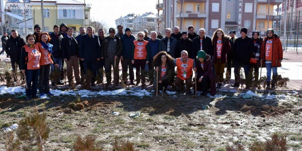 Toprak Dede' Anısına Fidanlar Toprakla Buluştu