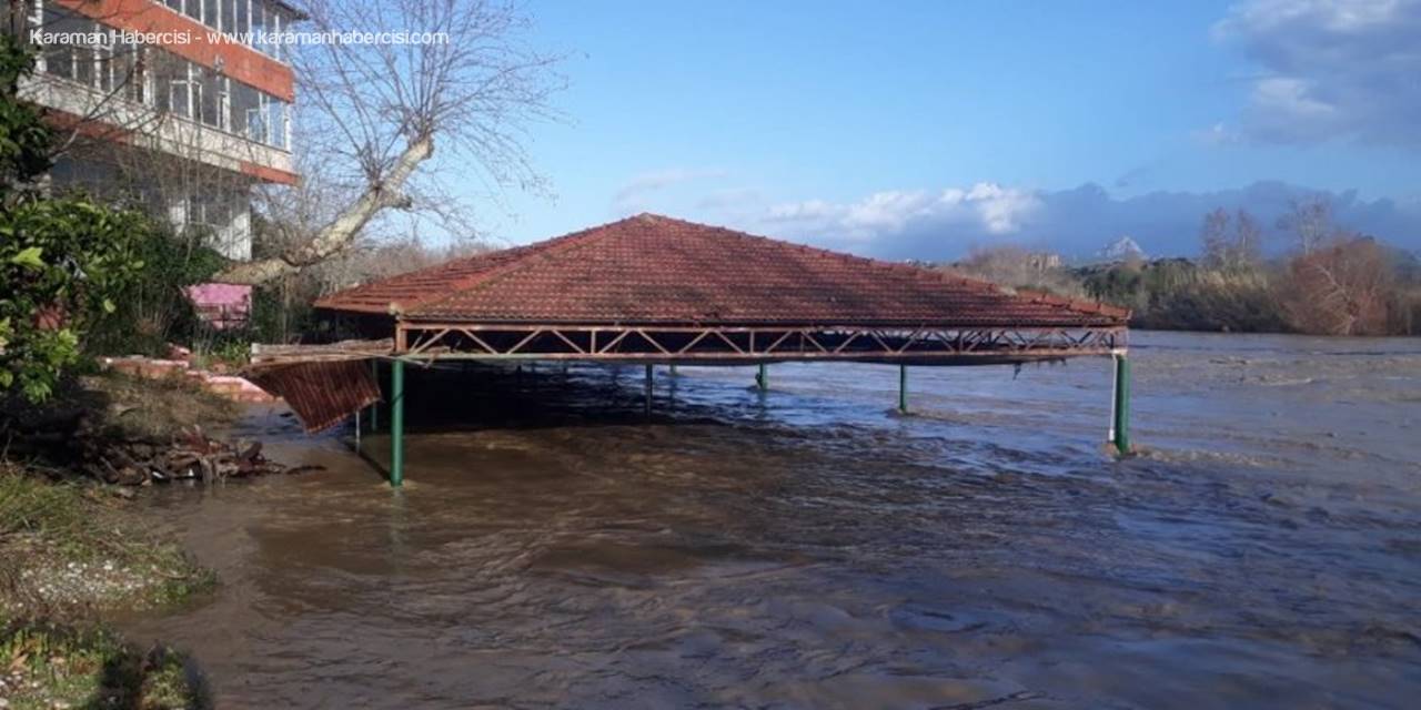 Irmak Taştı Zeytinlik Ve Portakal Ağaçları Sular Altında Kaldı