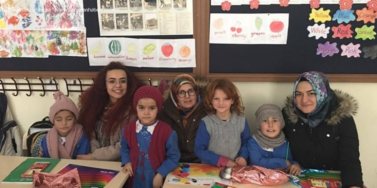 Karaman'da Öğrenciler İçin Atkı ve Bere Ördüler