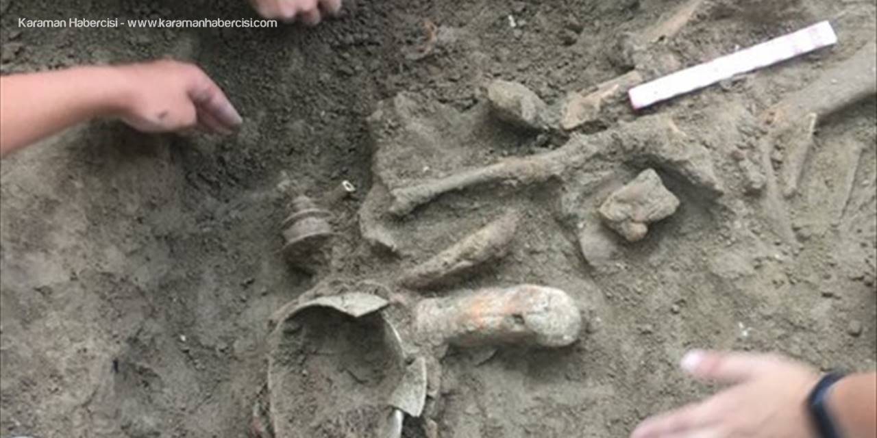 Myra Antik Kenti'nde 2200 Yıllık Pişmiş Toprak Eserler Bulundu