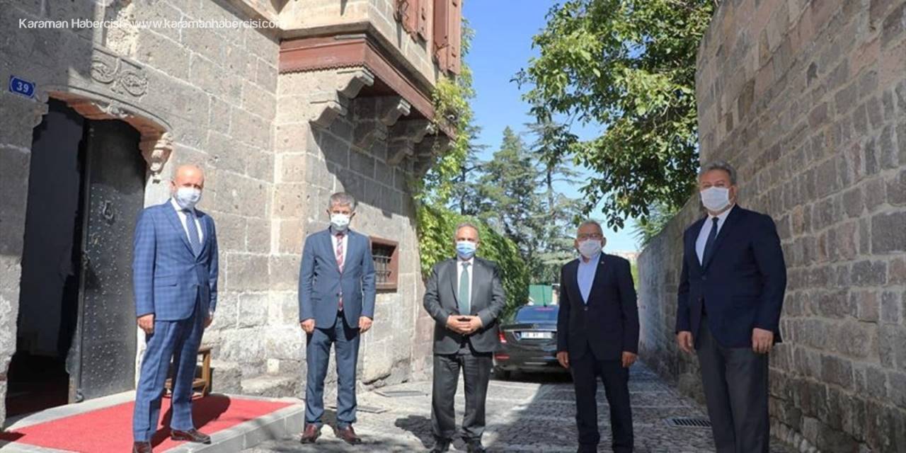 Büyükşehir Belediye Başkan Büyükkılıç, Belediye Başkanlarıyla Bir Araya Geldi