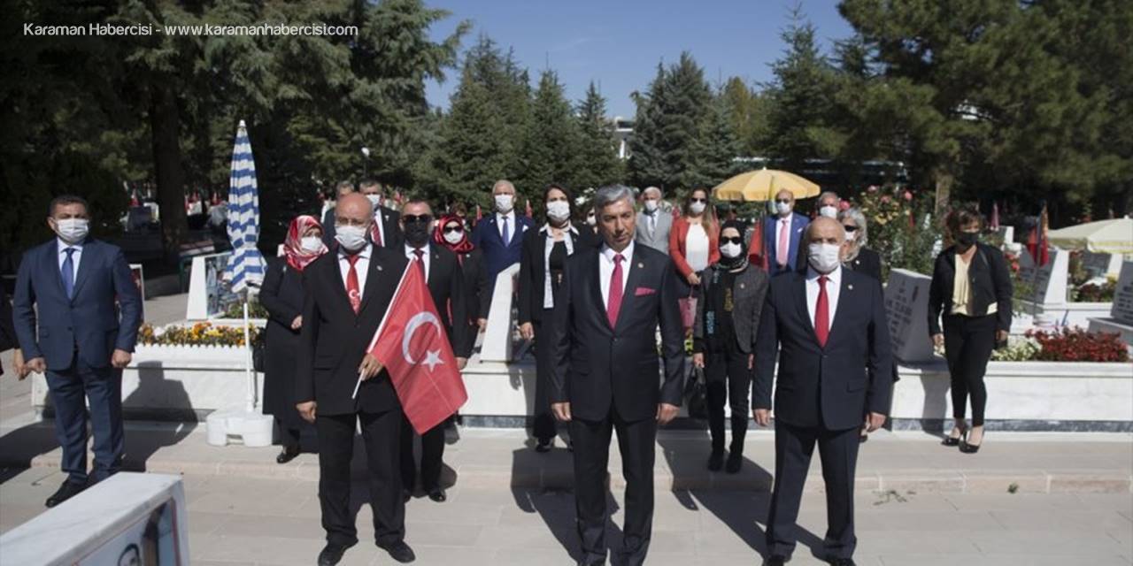 Emekli Astsubaylardan Şehitlik Ziyareti