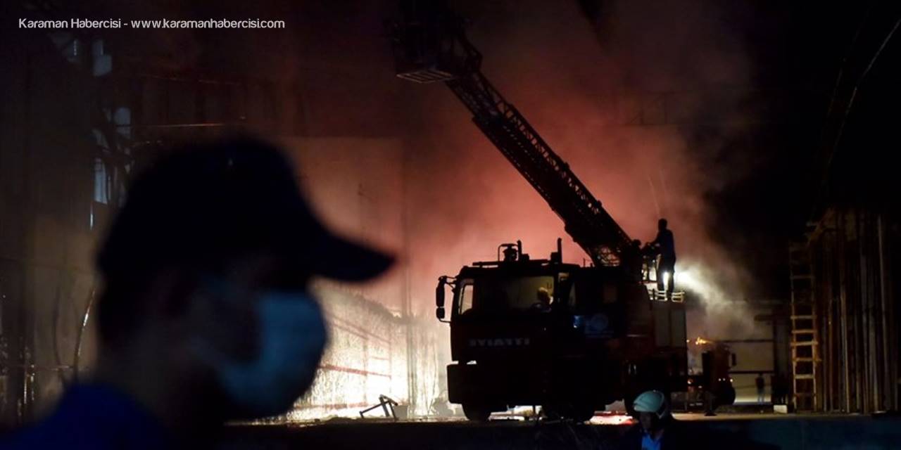 Mersin'de Sebze Meyve Halinde Yangın