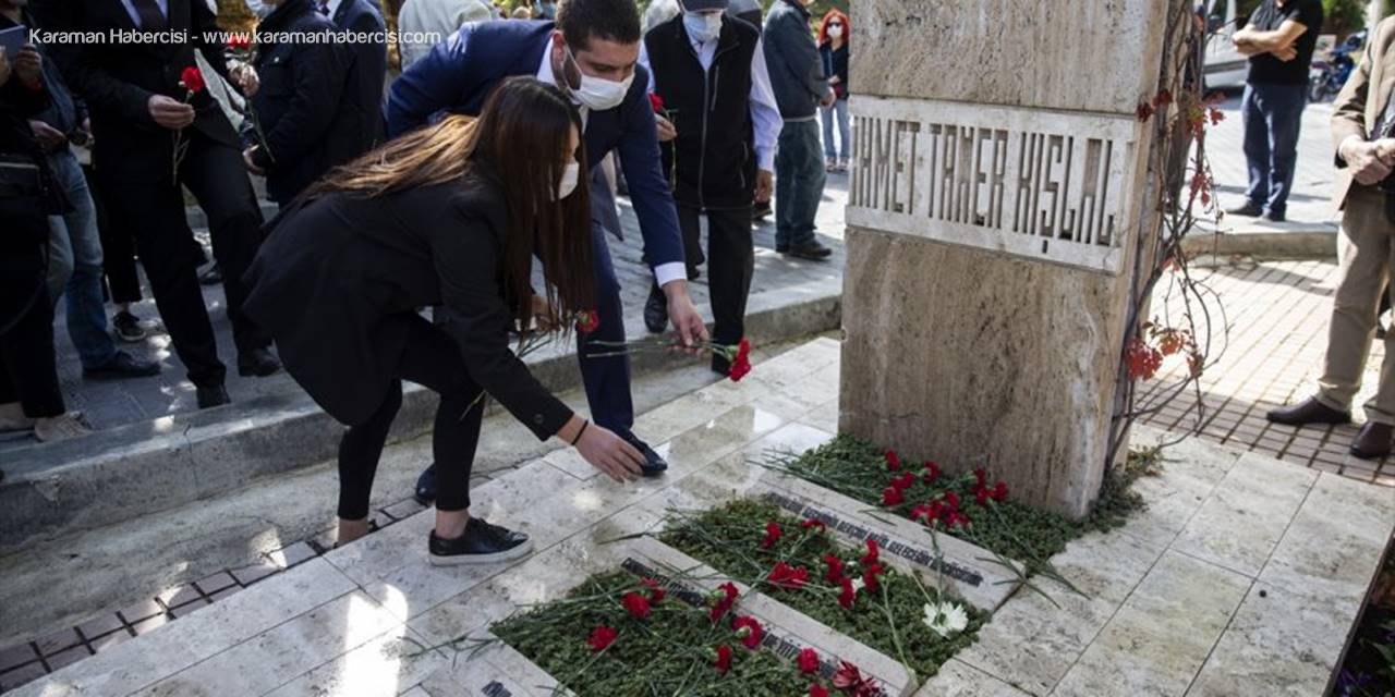 Ahmet Taner Kışlalı Kabri Başında Anıldı