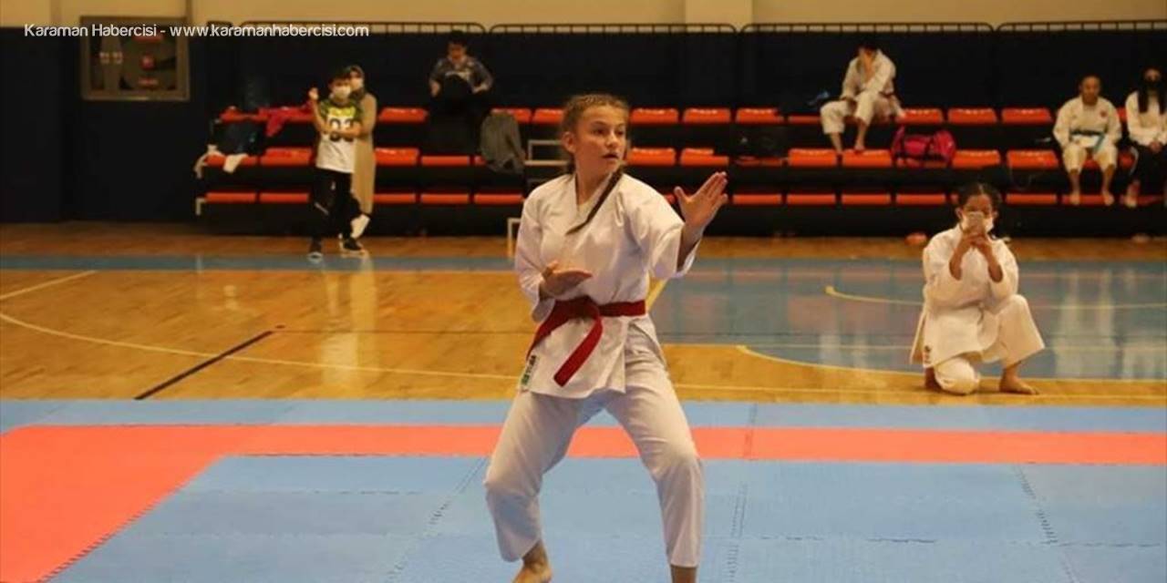Konya'da 29 Ekim Cumhuriyet Bayramı Karate İl Şampiyonası Tamamlandı