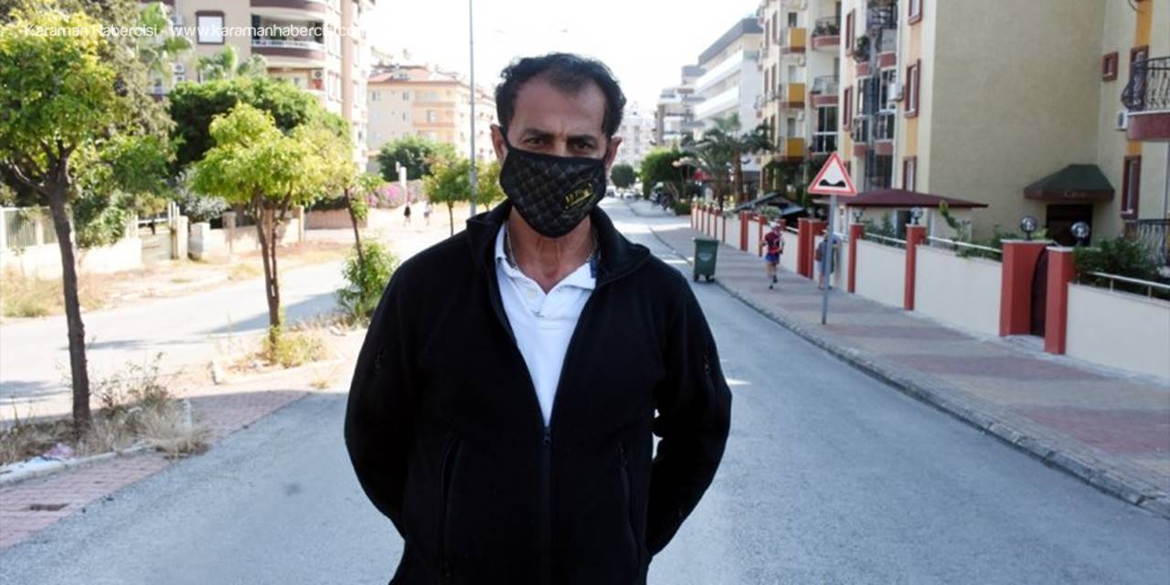 Alanya'da İki Yıl Önce Tel Örgüyle Kapatılan Cadde Açıldı