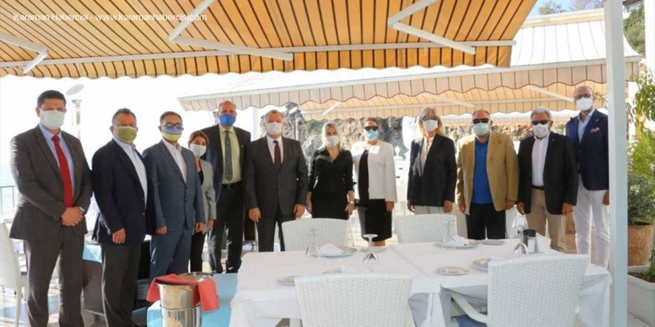 Akdeniz Üniversitesi Rektörü Özkan, Fahri Konsolonslarla Biraraya Geldi