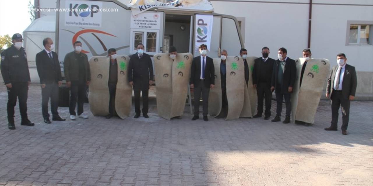 Hüyük'te Küçükbaş Hayvan Yetiştiricilerine Kepenek Dağıtıldı