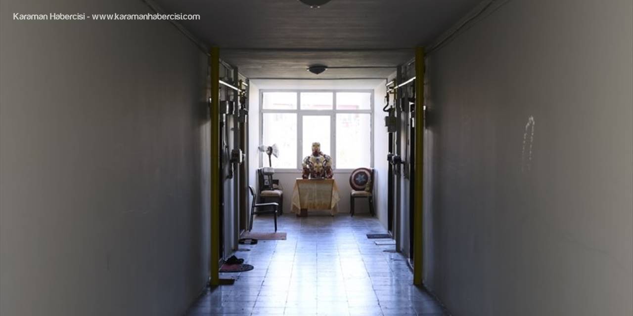 Şurup Kutusundan Süper Kahramana