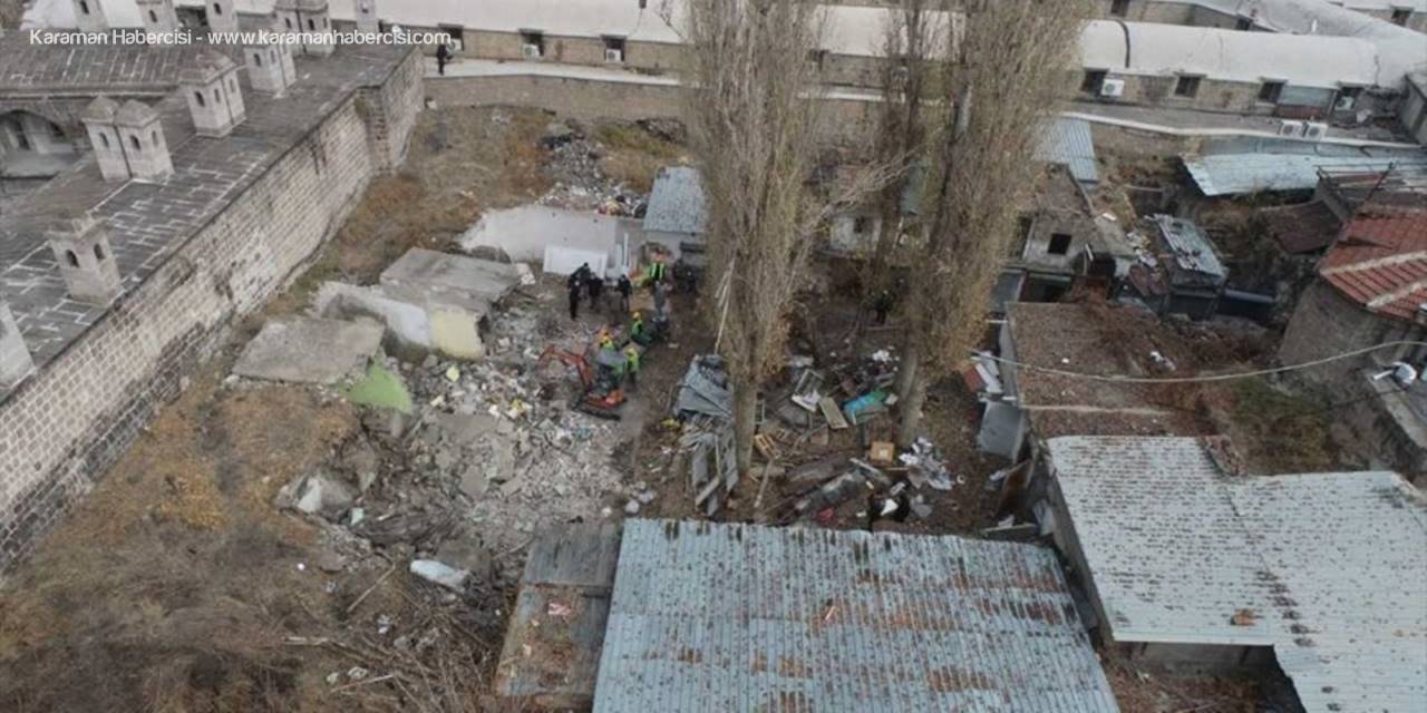 Kayseri'de 5 Asırlık Tarihi Hanın Restorasyonuna Başlandı