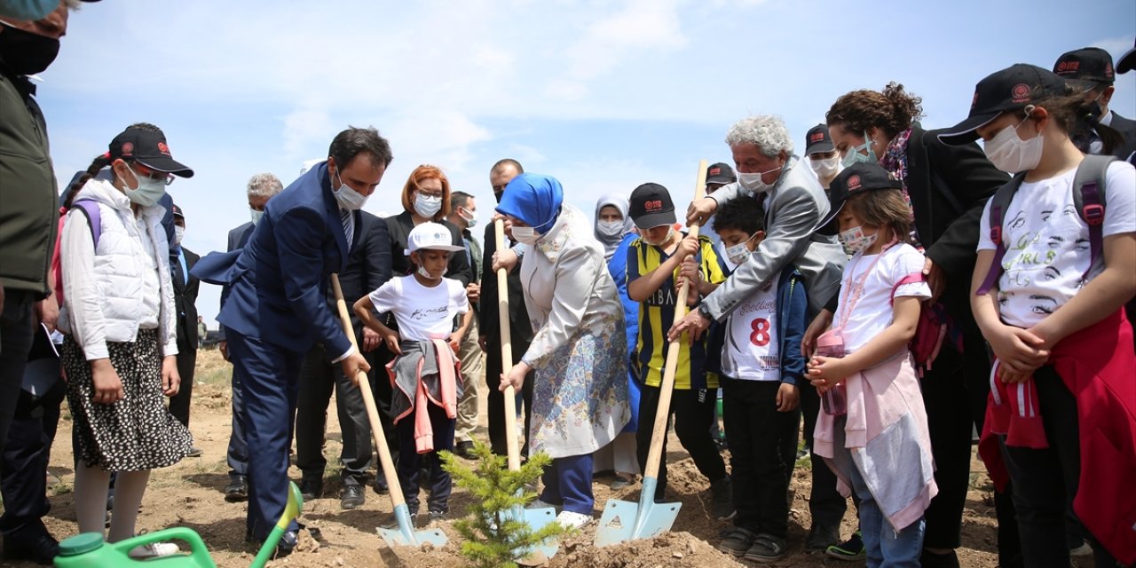Eskişehir'de "sıfır Atık Kazanımları Ormanı" Fidanla Buluştu