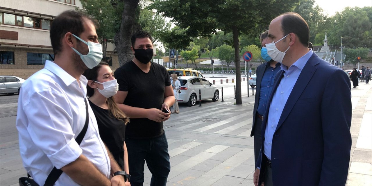 Büyükşehir Belediye Başkanı Uğur İbrahim Altay, Esnafı Ziyaret Etti