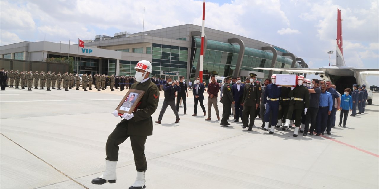 Şehit Er Muhammed Ali Akın Son Yolculuğuna Uğurlandı