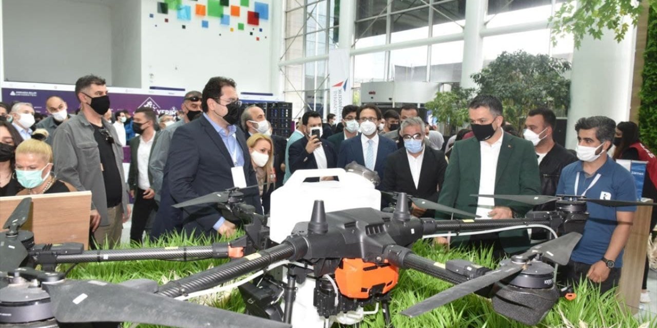 Bakan Pakdemirli, 3. Verimlilik Ve Teknoloji Fuarı'nı Ziyaret Etti