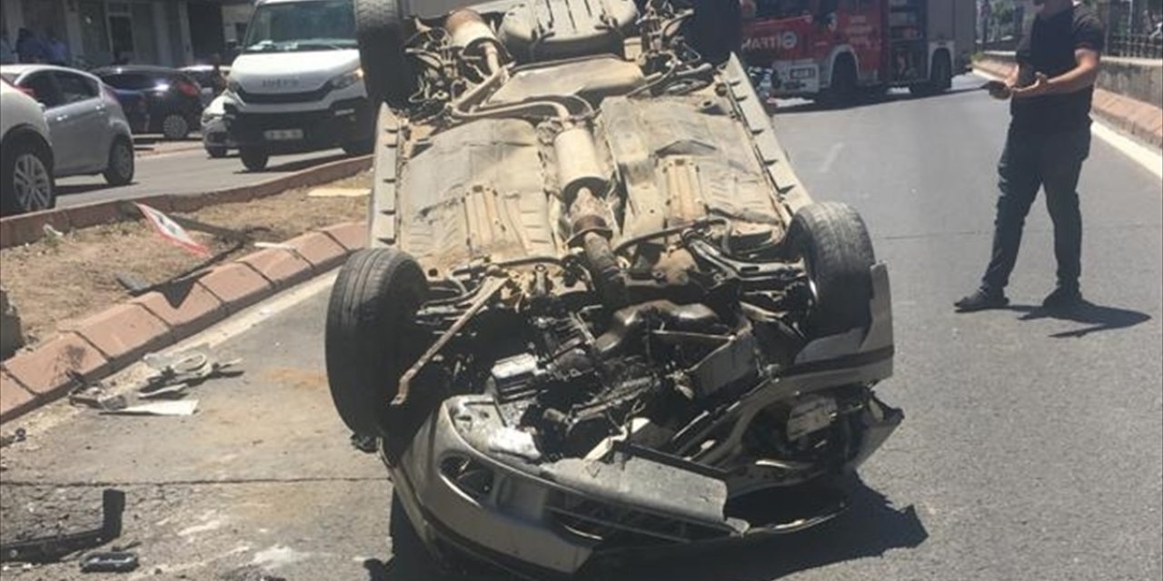 Kayseri'de Otomobil Alt Geçitte Takla Attı: 1 Yaralı