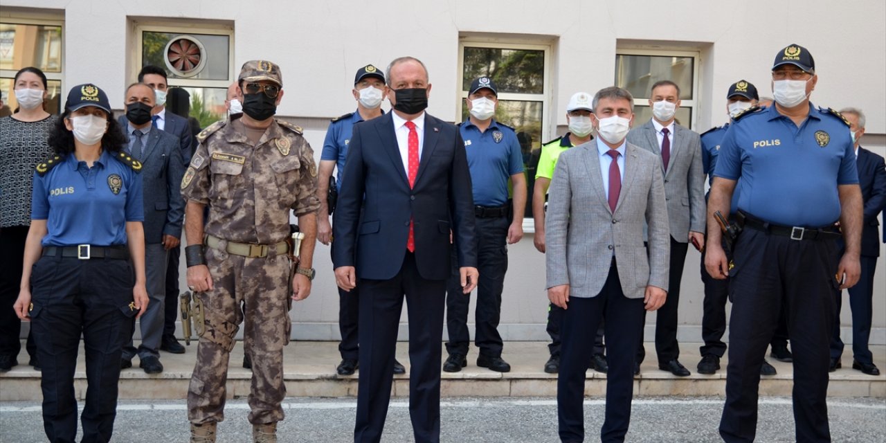 Emekliye Ayrılan Konya Emniyet Müdürü Mustafa Aydın, Çalışma Arkadaşlarına Veda Etti