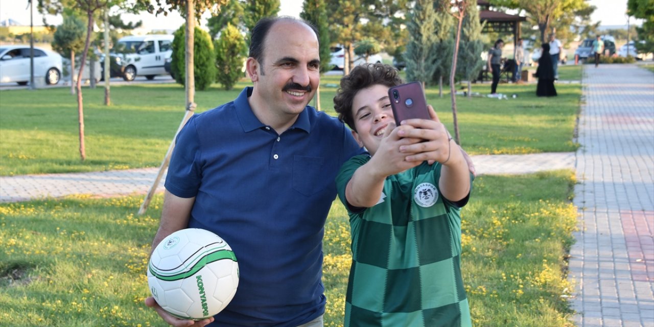 Büyükşehir Belediye Başkanı Altay, Piknikçileri Ziyaret Etti