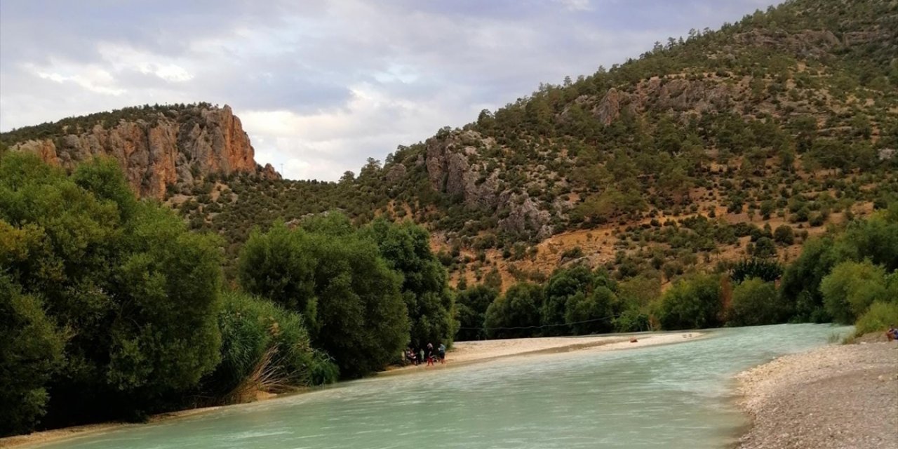 Karaman'da Göksu Yükselince Nunu'da Piknik Kötü Bitti