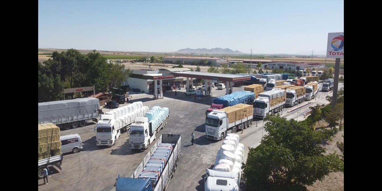 Karapınar'dan Manavgat'a 40 Yardım Tırı Gönderildi