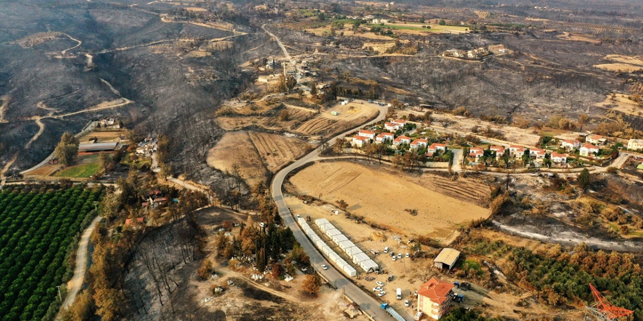 Manavgat'ta Afetzedeler İçin Konteynerler Hazırlanıyor
