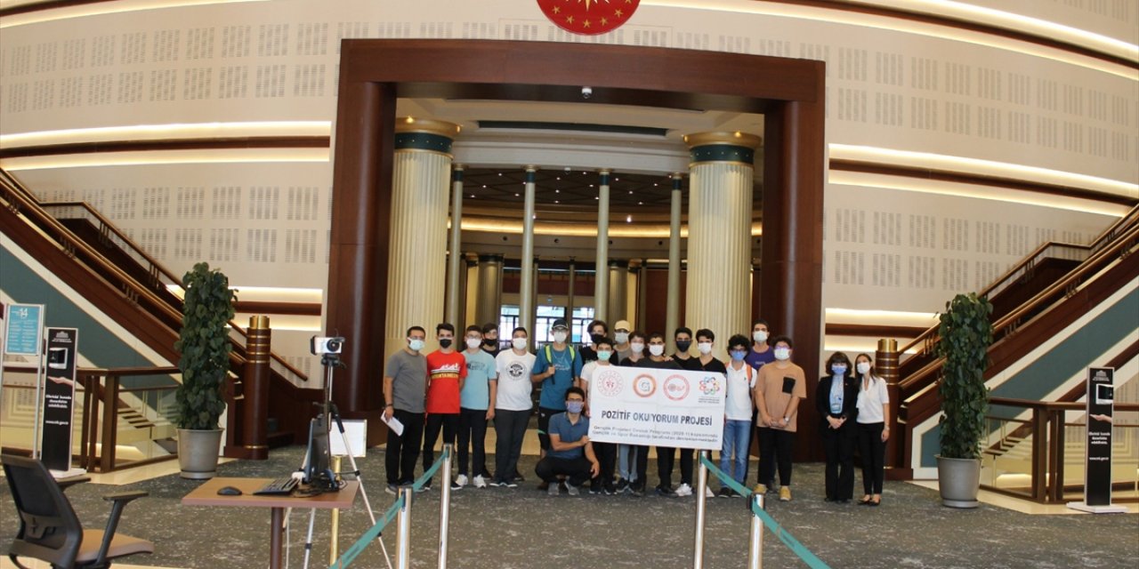 Pozitif Gençlik Spor Ve İzcilik Kulübü Üyeleri Millet Kütüphanesi'ni Ziyaret Etti