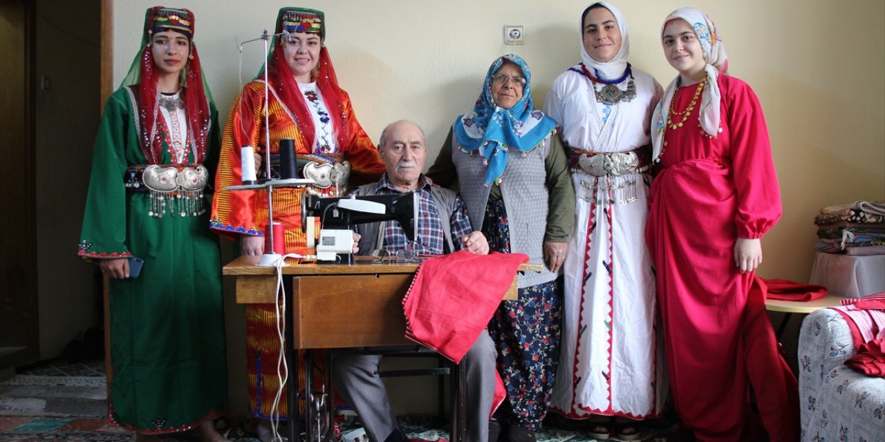 Geleneksel Düğün Kıyafetleri Çeyrek Asırdır Terzi Çiftin Elinde Hayat Buluyor