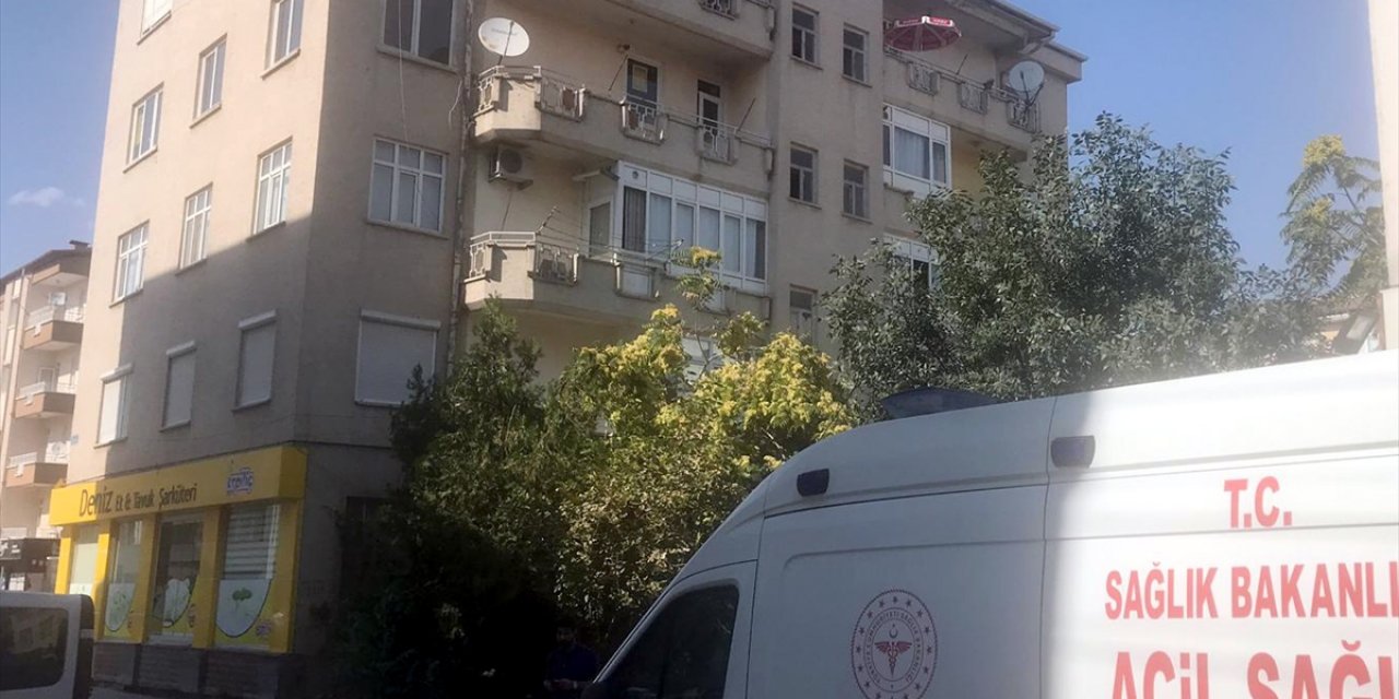 Aksaray'da 5. Kattan Çarşaflı Kaçış Feci Sonlandı