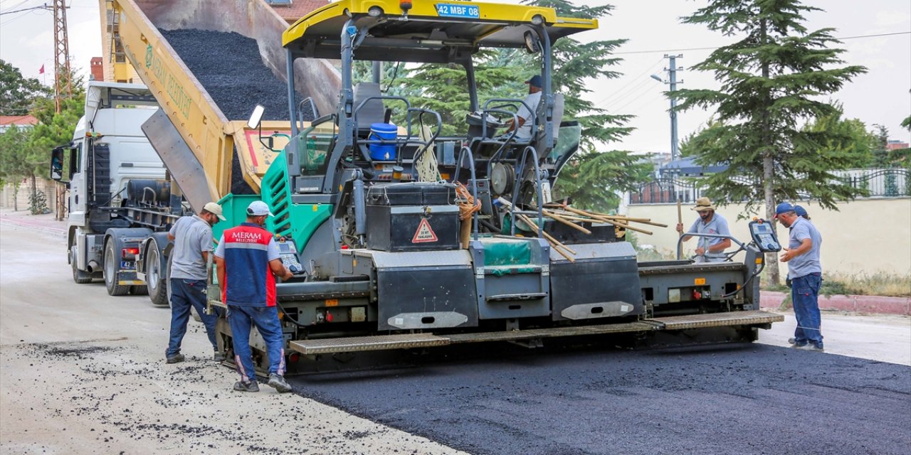 Meram'da Altyapı Ve Yol Çalışmaları Sürüyor